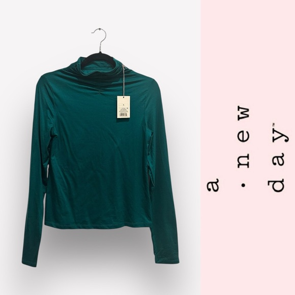 NWT A New Day Emerald Long Sleeve Turtleneck, Size S, MSRP $25 - Picture 3 of 6